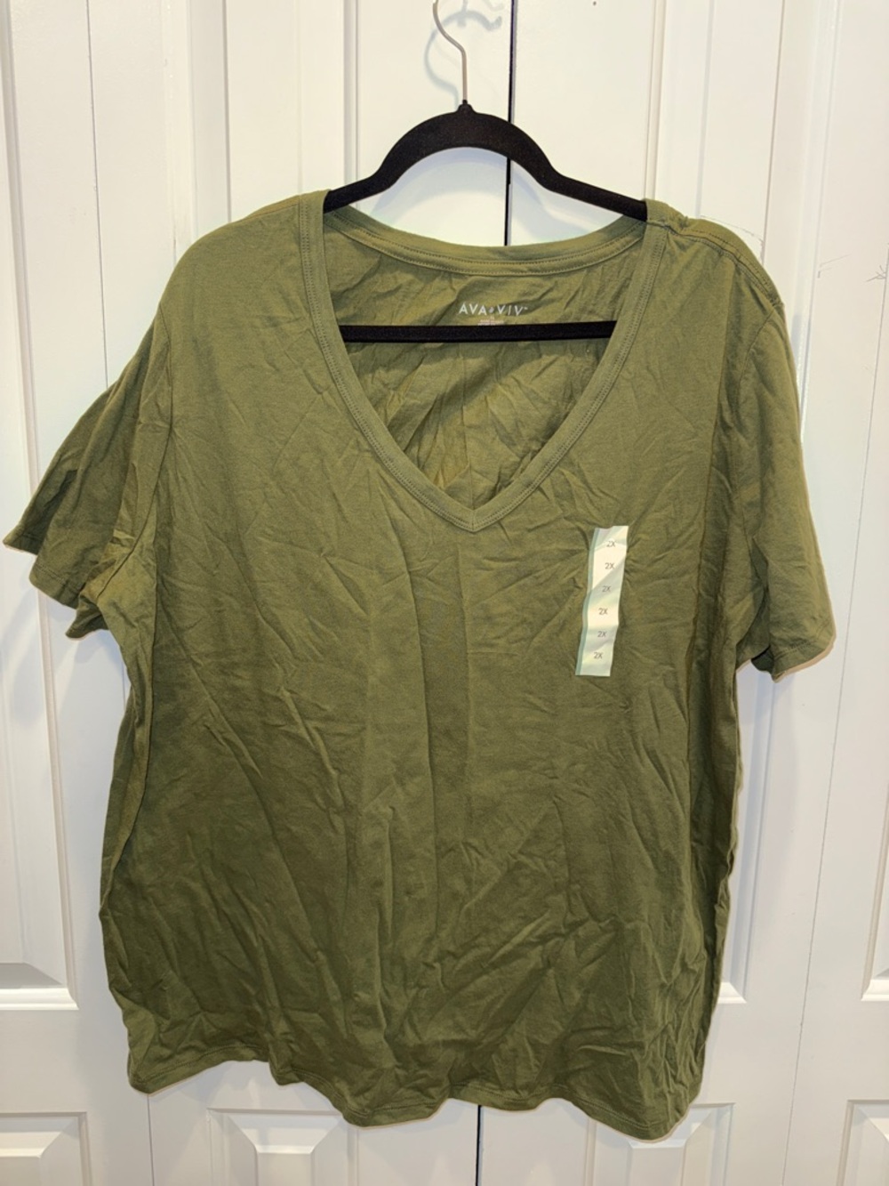 Ava & Viv Olive Green V-Neck Short Sleeve Tee